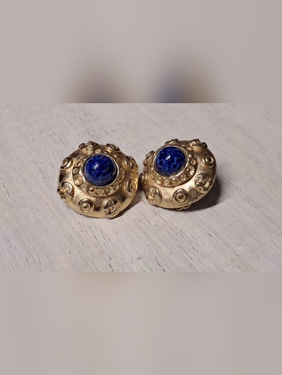 Jewelry - 1970's Vintage Lapis Lazuli Clip On Earrings